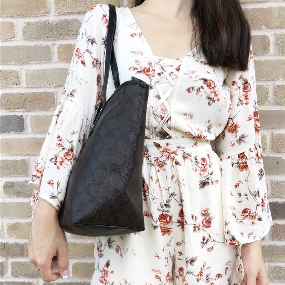 👜💕- NWT Coach Top Zip city Tote💕 - Picture 2 of 7